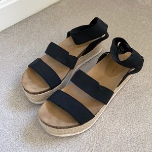 Black Platform Sandals